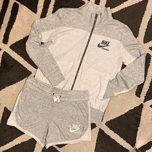 Nike Sportswear Gym Vintage Zip-Up Jacket + Shorts